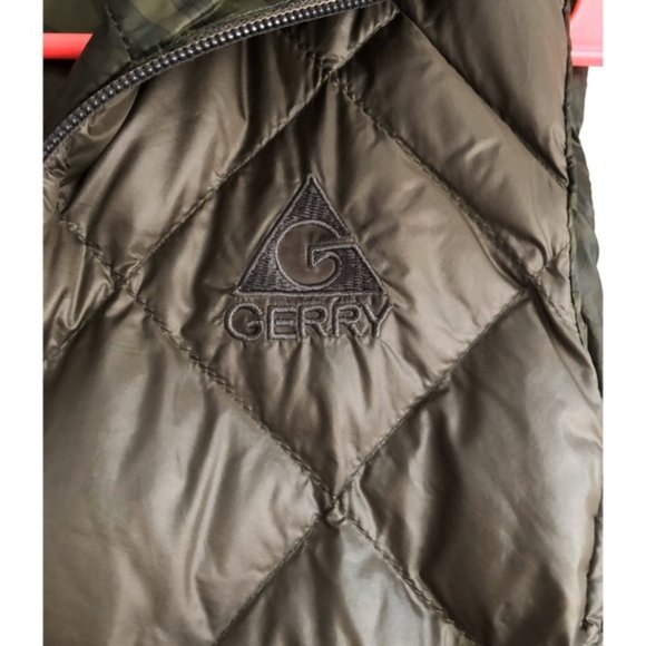 Gerry Packable Reversible Down Hooded Vest Olive Camo - Picture 6 of 8